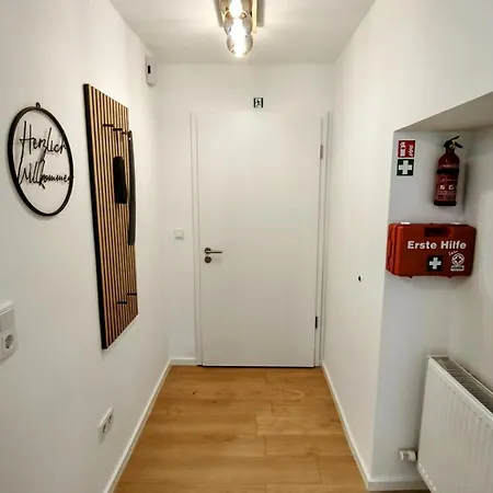 Danube - Self Checkin - Ideal Fuer Geschaeftsreisende Und Staedtetrips - Moderne In Ruhiger Lage * Pasawa